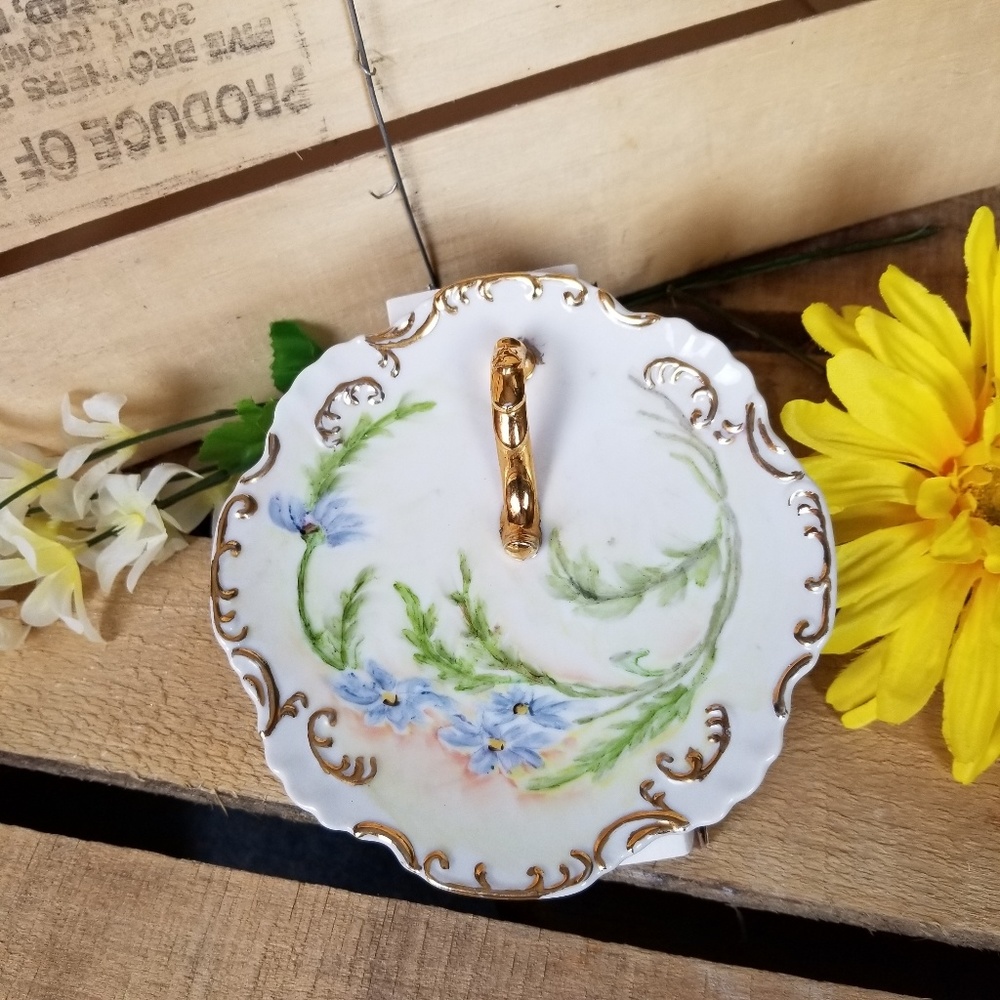 Vintage/ Antique  trinket tray/plate 311